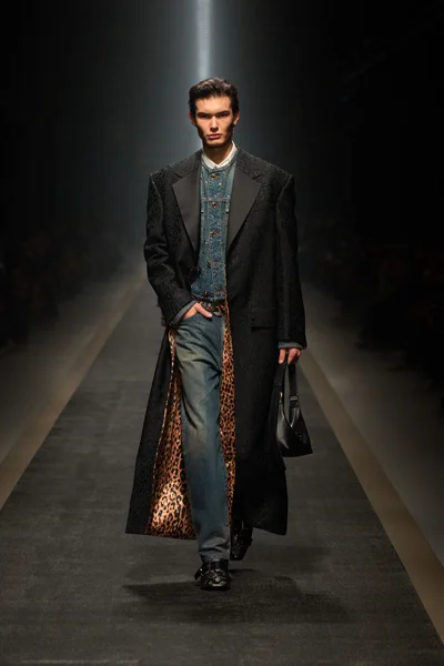 Look 52